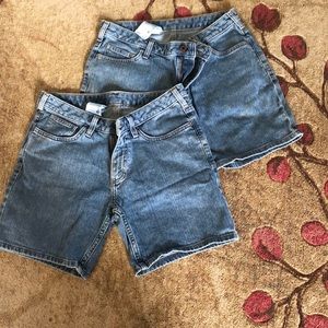 Women’s carhartt shorts size 8